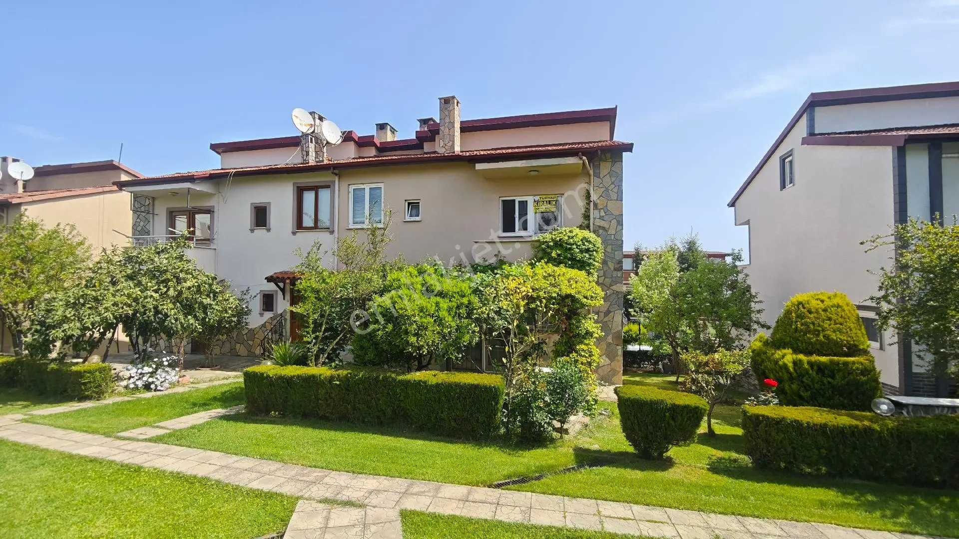 Turyap'tan Kiralık Site İçi Tripleks Villa 4+1