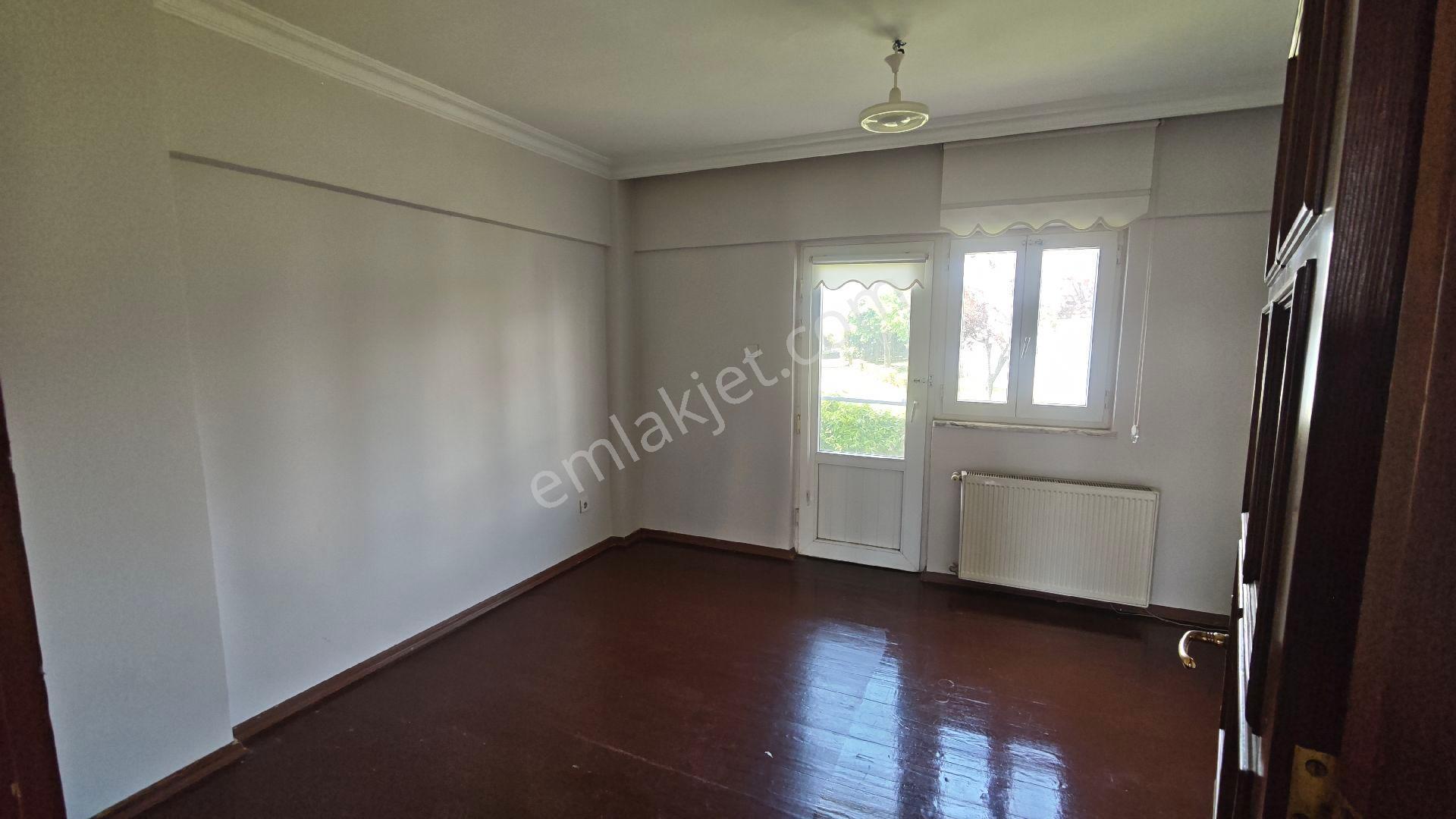Turyap'tan Kiralık Site İçi Tripleks Villa 4+1 - Görsel 21