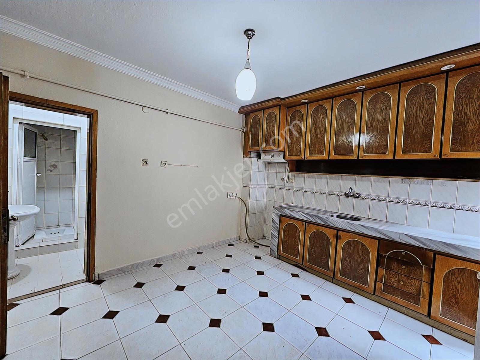 Çiftehavuzlar Mahallesi Satılık 5 Katlı Komple Bina - Görsel 25