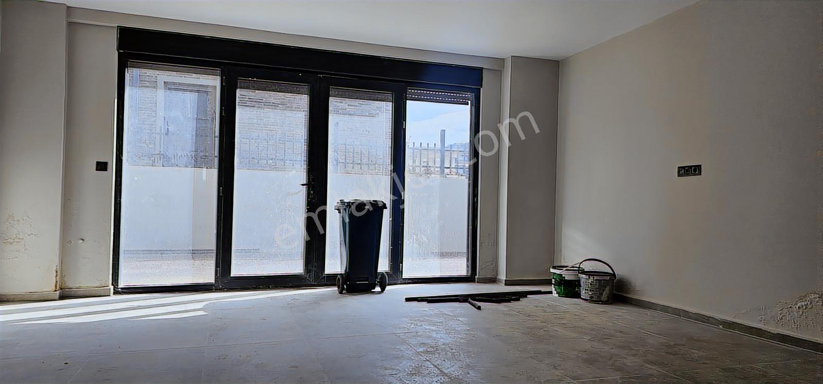 Gümüştepe'de Müstakil 5+1 Kiralık Villa - Görsel 37