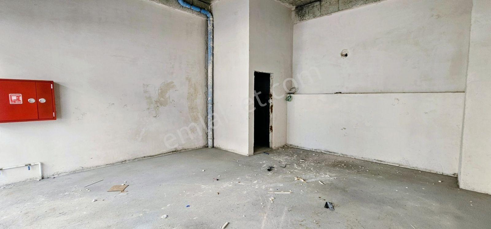 Fsm Bulvarı Yakını Kiralık 45+30 M² Dükkan - Görsel 13