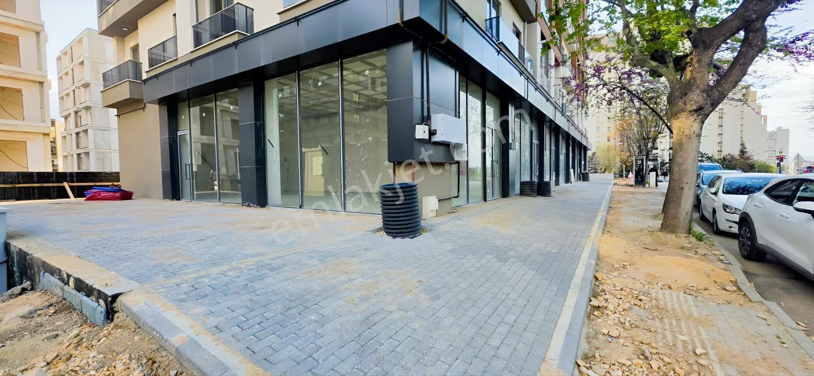 Korupark Yanı Okul Caddesinde 100 M² Kiralık Dükkan - Görsel 7