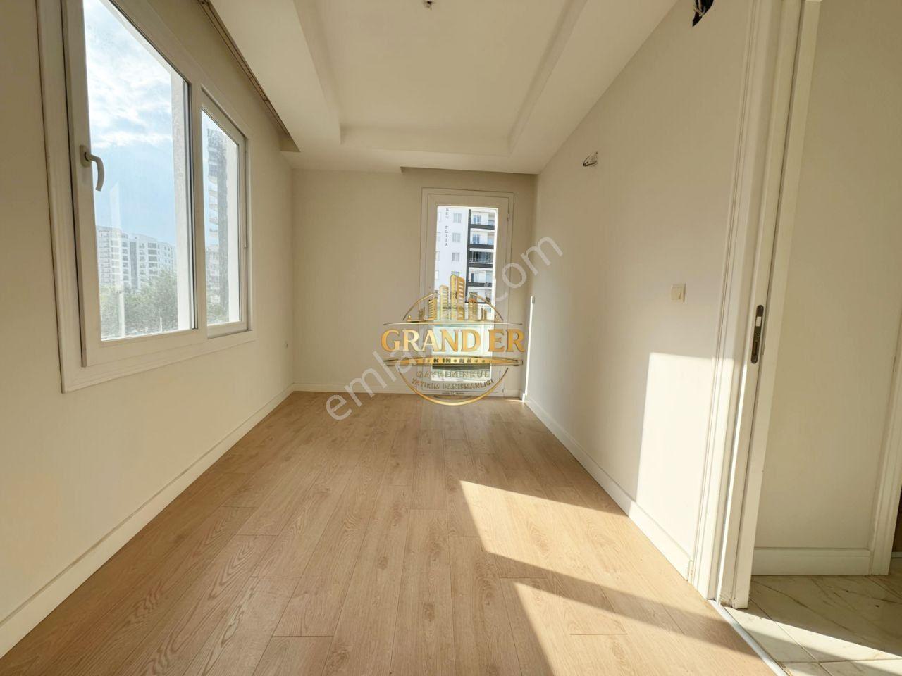 Mezitli Merkezde Çift Banyolu Kiralık 2+1 Teraslı - Görsel 13