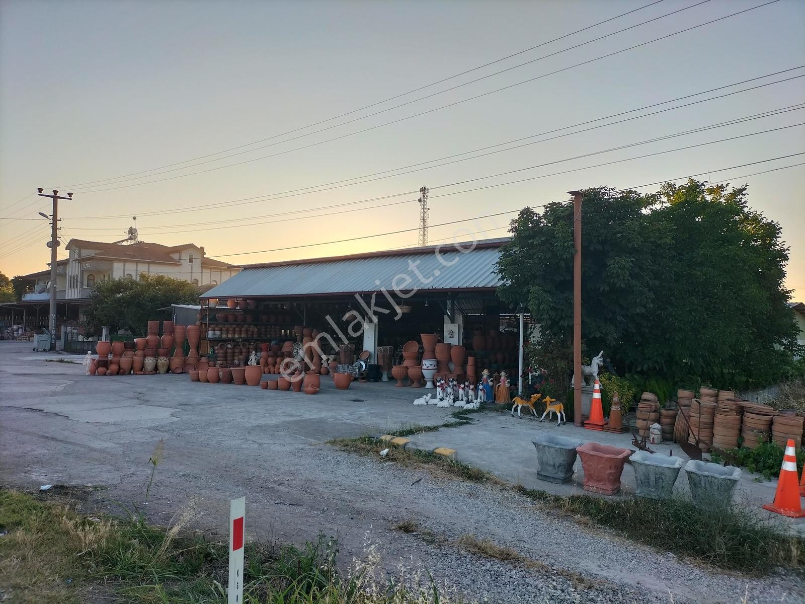 Yılmaz Mega'dan E-5 Kenarı Kiralık Depo - İmalathane - Görsel 8