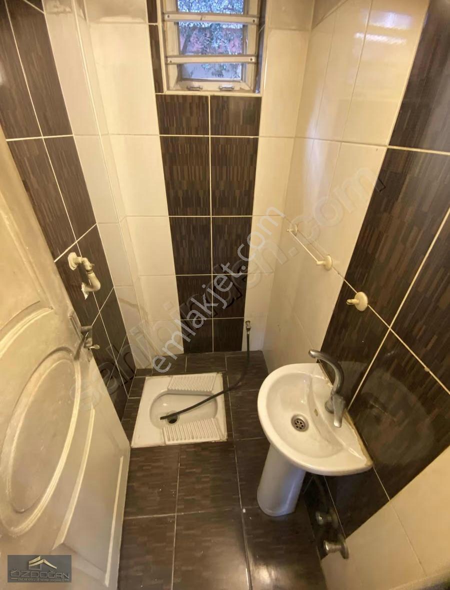 Kuzeyyaka Mahallesinde 1+1 Ayrı Mutfaklı Banyo-wc Ayrı Giriş Kat - Görsel 4