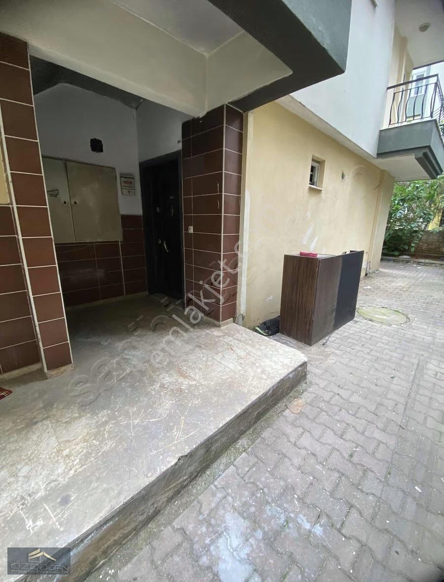 Kuzeyyaka Mahallesinde 1+1 Ayrı Mutfaklı Banyo-wc Ayrı Giriş Kat - Görsel 3
