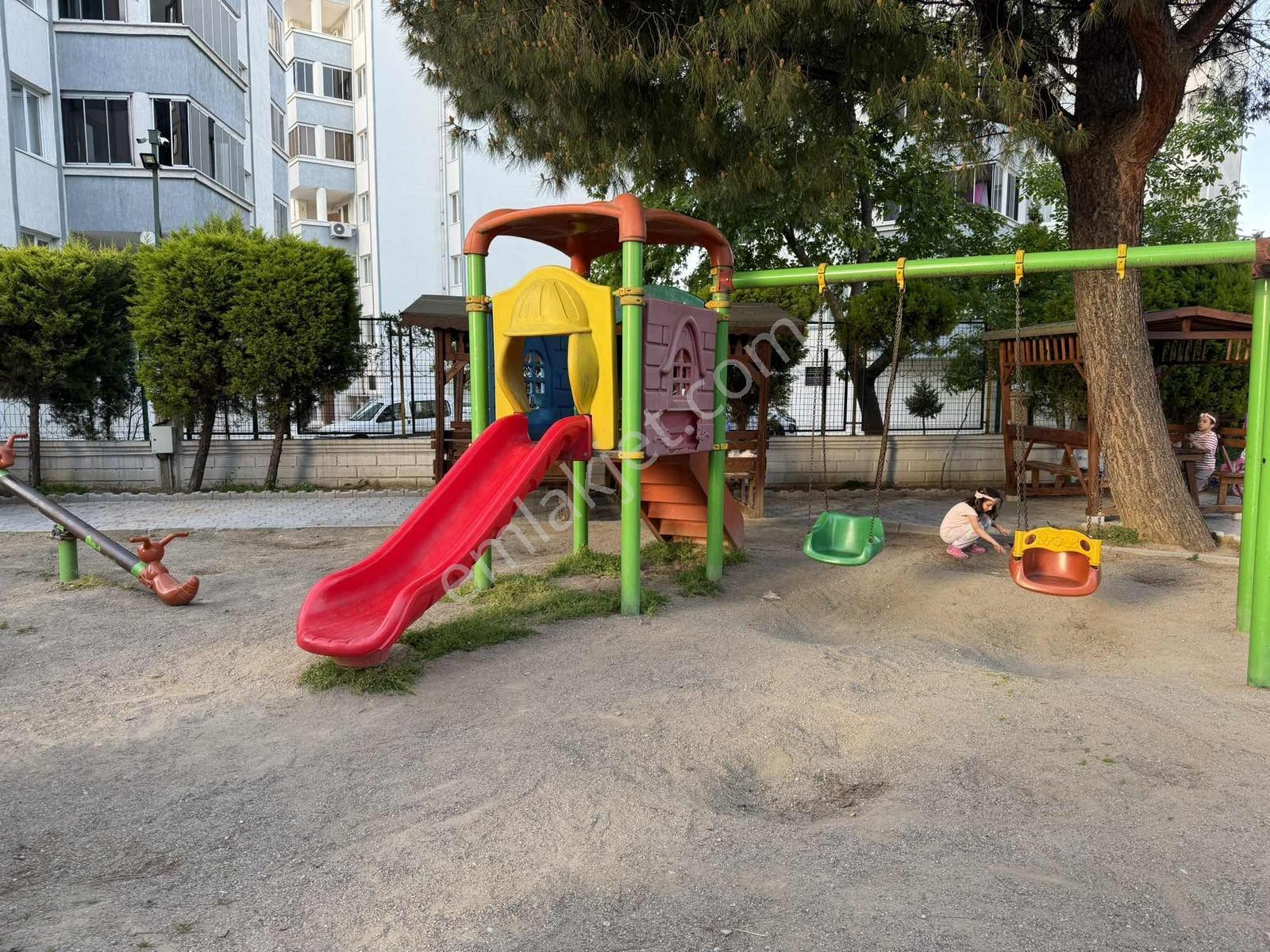 Millet Mah. Derya Caddesinde Site İçi 3+1 Satılık Daire - Görsel 5