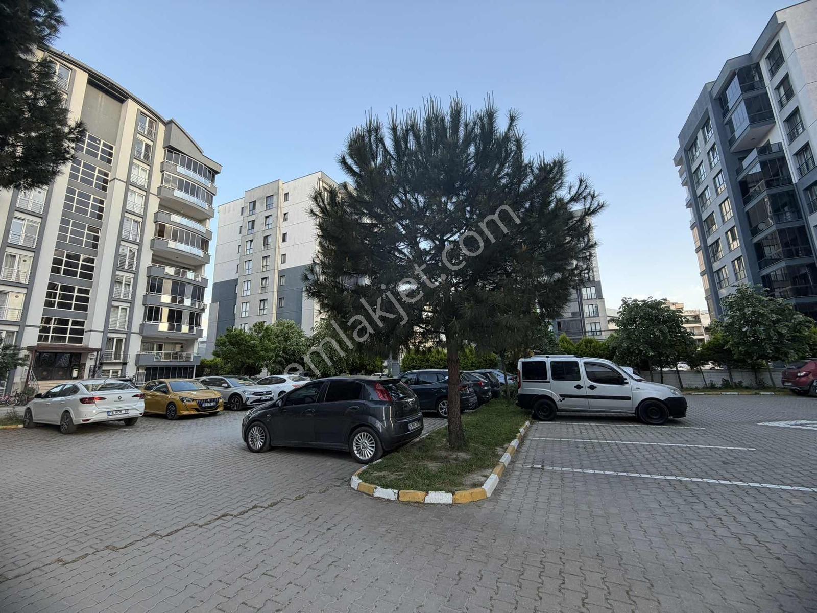 Millet Mah. Derya Caddesinde Site İçi 3+1 Satılık Daire - Görsel 2