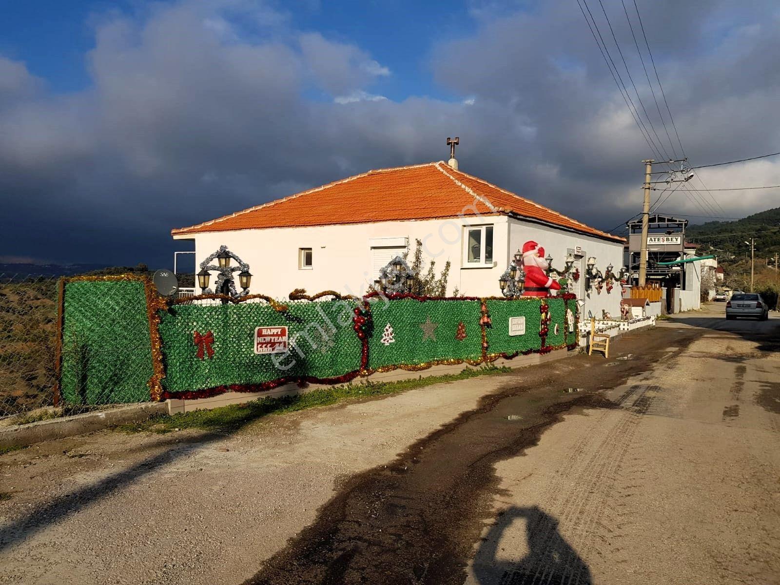 Seferihisar Beyler Köyü’nde Oturmaya Hazır Müstakil Köy Evi - Görsel 4