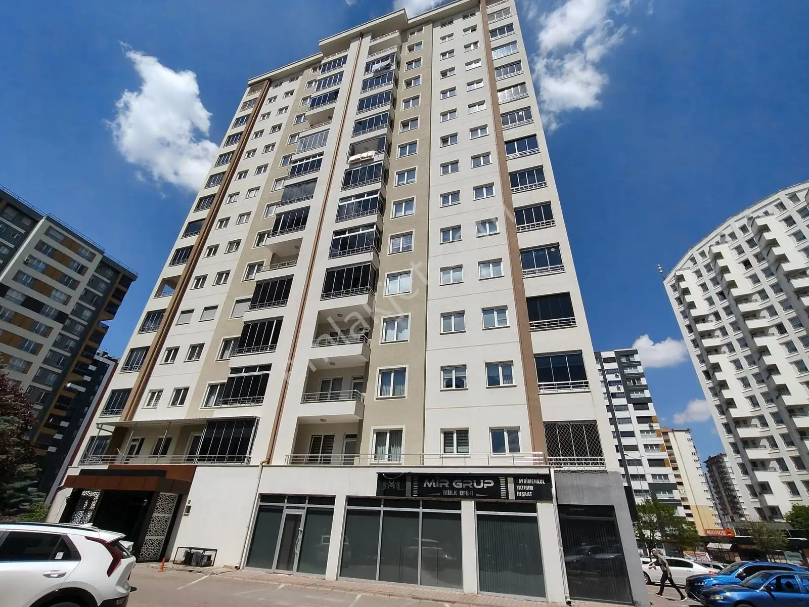 Mevlana Mahallesinde Karasu Caddesi Avantajlı 3+1 Daire