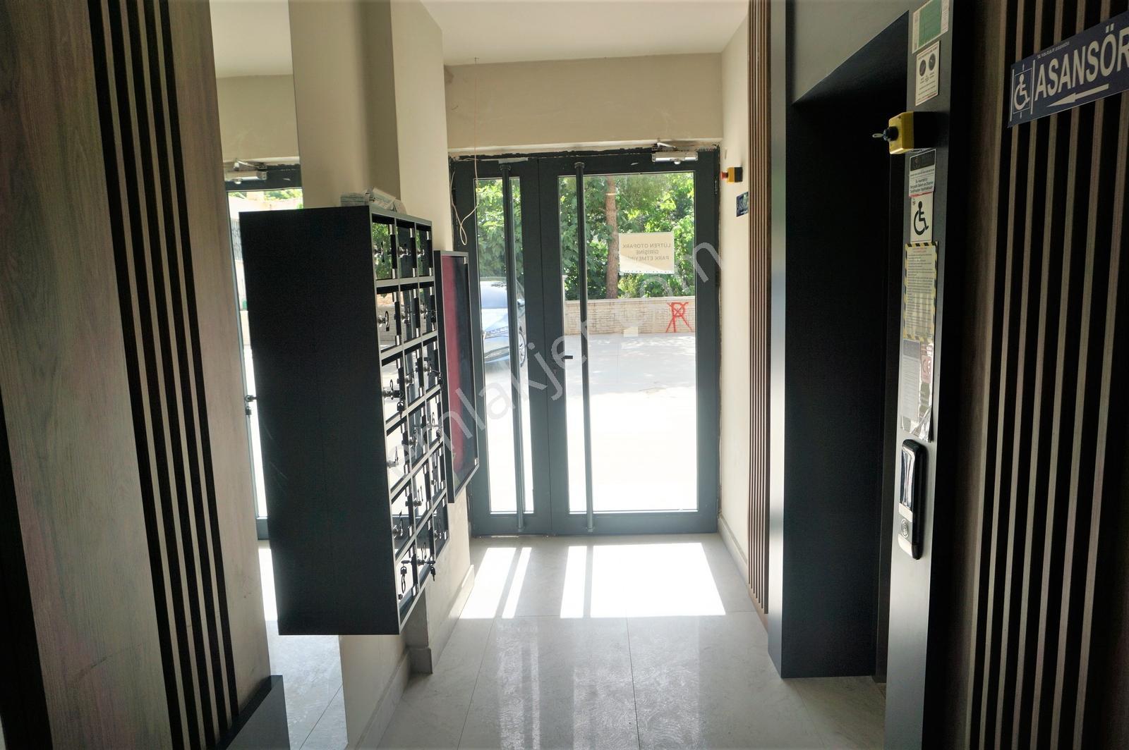 Altıntaş Cadde Üstü Kiralık (ofis İçin Uygun) 1+1 Daire - Görsel 3