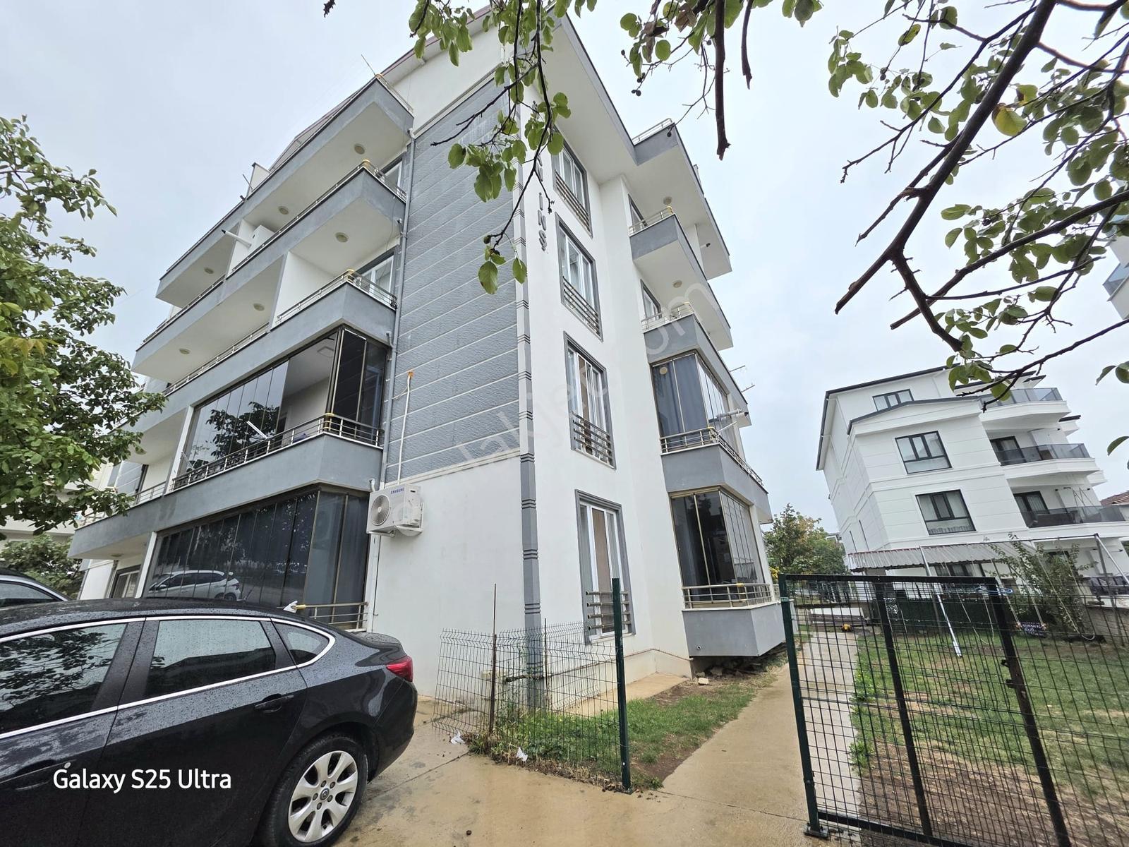 Yeşilyurtta 160 M² Bahçe Dubleks! Aile Yaşamı İçin Ferah Bir Ev - Görsel 16