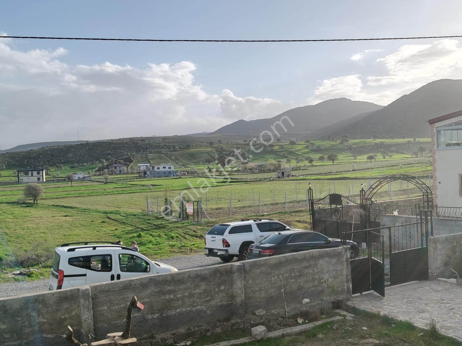 Talas Yazıyurdu Mahallesinde Yol Kenarı 740 M² Tel Örgülü Tarla - Görsel 13