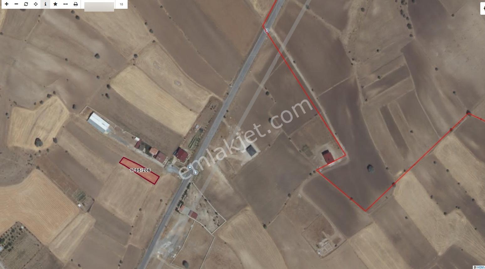 Talas Yazıyurdu Mahallesinde Yol Kenarı 740 M² Tel Örgülü Tarla - Görsel 9