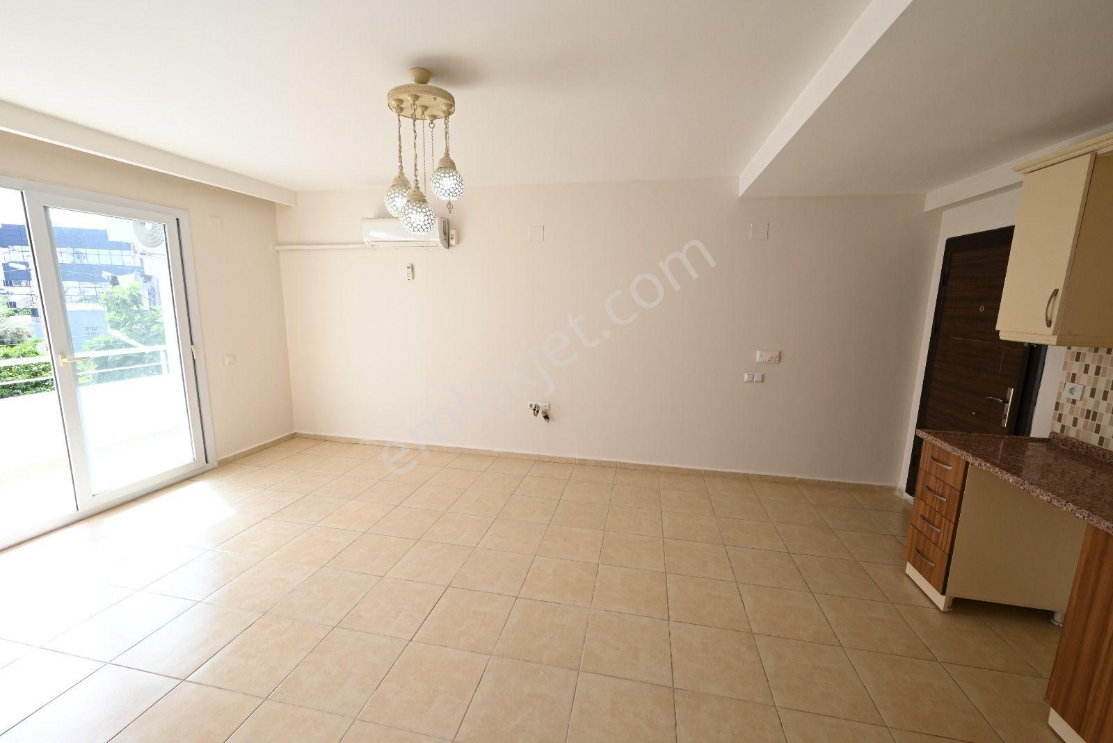 Üstünkent Gayrimenkul'den Çiftlikköy Kampüs Yanı Batı Cepheli Kiralık 1+1 - Görsel 11