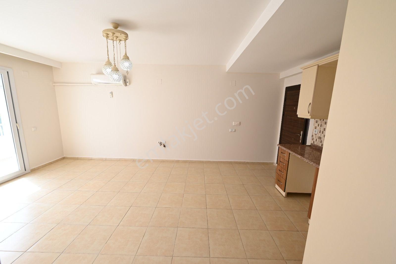 Üstünkent Gayrimenkul'den Çiftlikköy Kampüs Yanı Batı Cepheli Kiralık 1+1 - Görsel 13