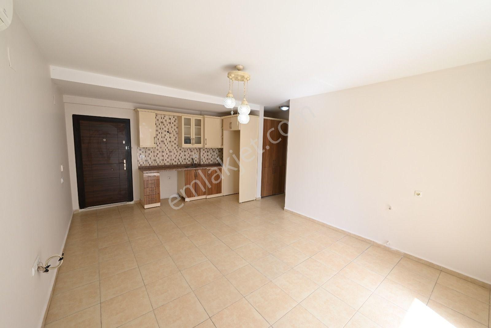 Üstünkent Gayrimenkul'den Çiftlikköy Kampüs Yanı Batı Cepheli Kiralık 1+1