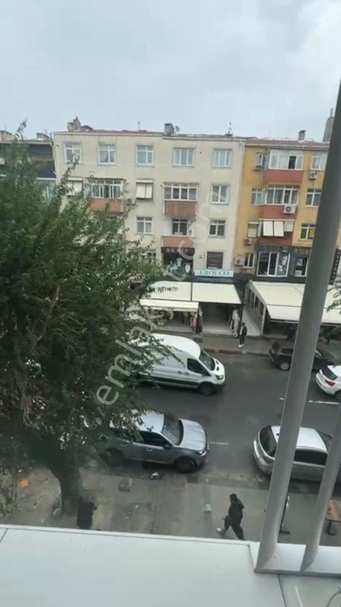 Meretede Ana Caddede Office - Görsel 6