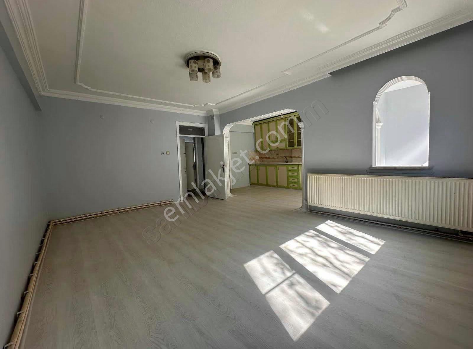 Çarşı Merkez Arakat 3+1 Dış Cephe Montalamalı - Görsel 24