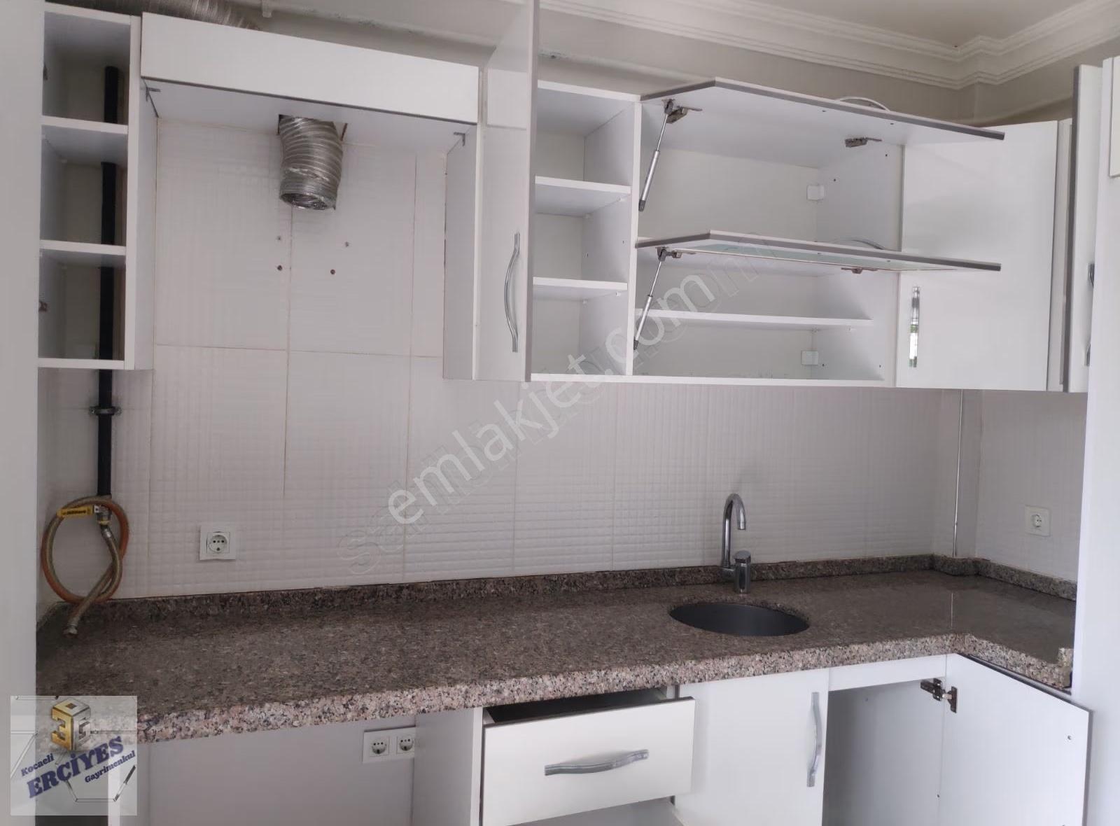 Başiskele Serdar Mahallesinde 2+1 85 M2 Giriş Kat Daire - Görsel 14