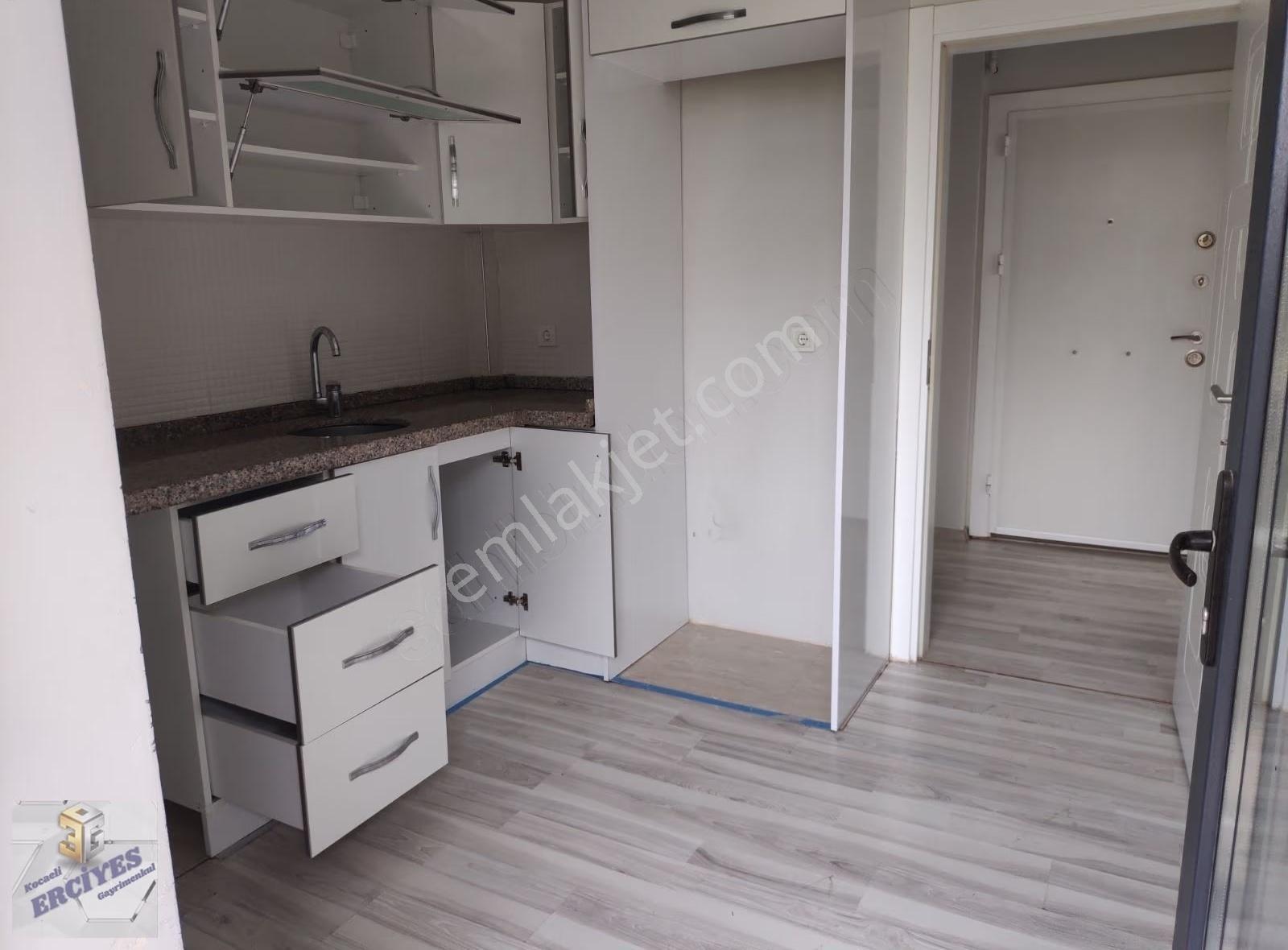Başiskele Serdar Mahallesinde 2+1 85 M2 Giriş Kat Daire - Görsel 5