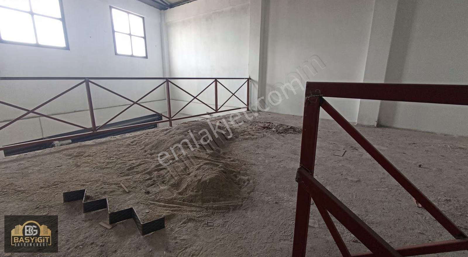 Hürriyet Mh. Atakule Sanayi Sitesinde Kiralık İşyeri - Görsel 13