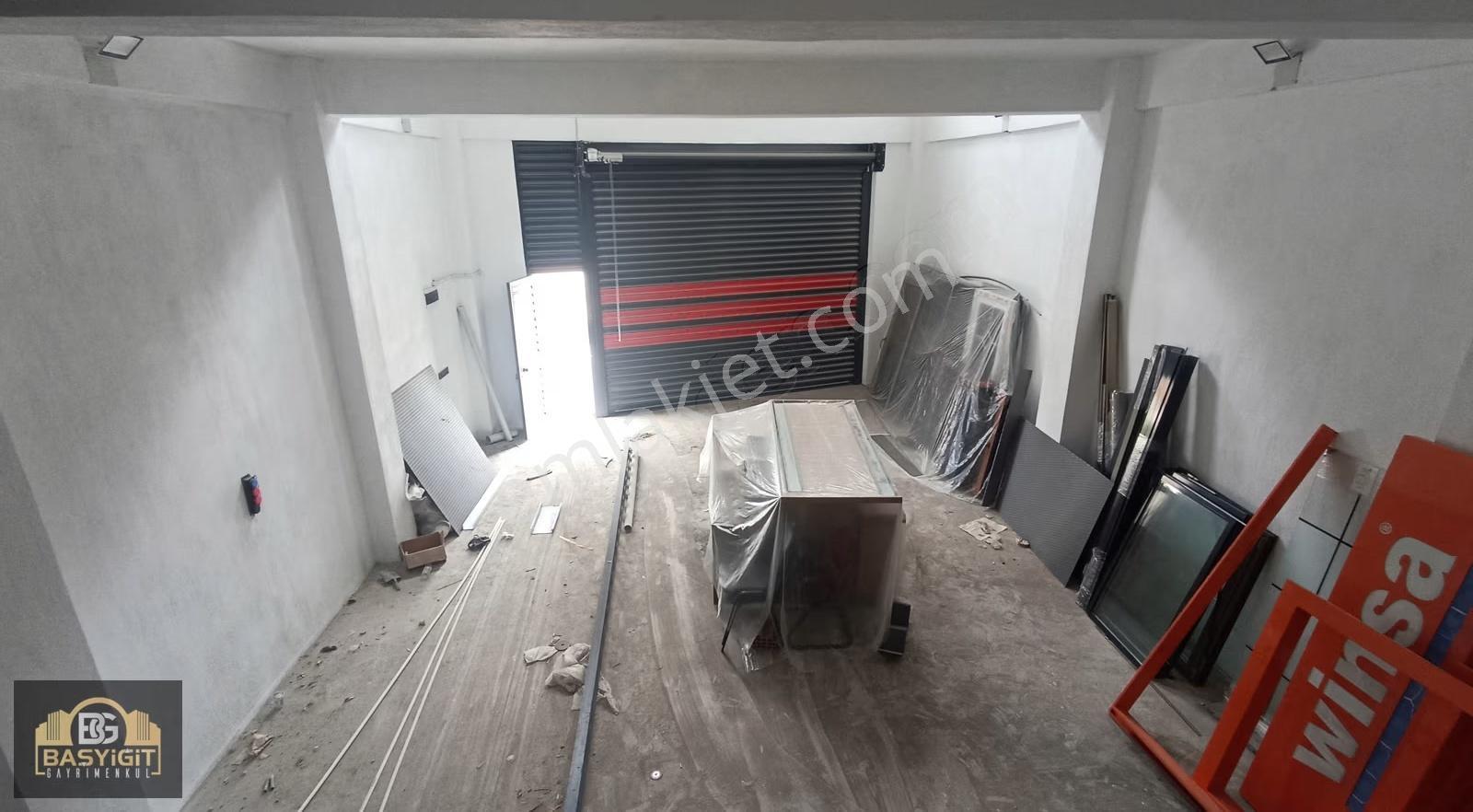 Hürriyet Mh. Atakule Sanayi Sitesinde Kiralık İşyeri