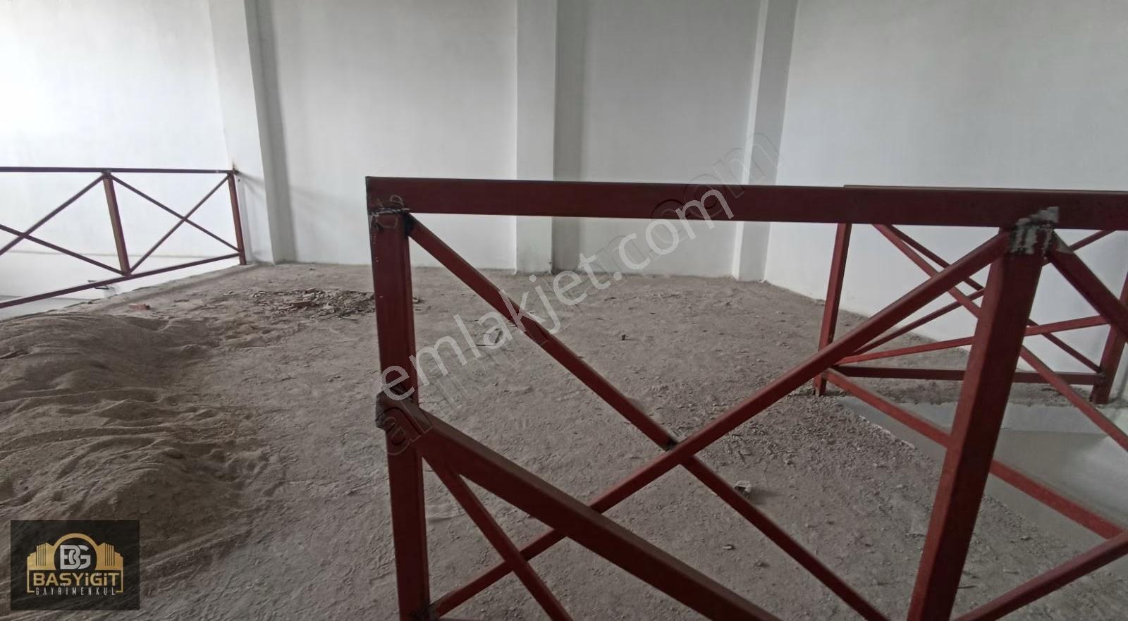 Hürriyet Mh. Atakule Sanayi Sitesinde Kiralık İşyeri - Görsel 3