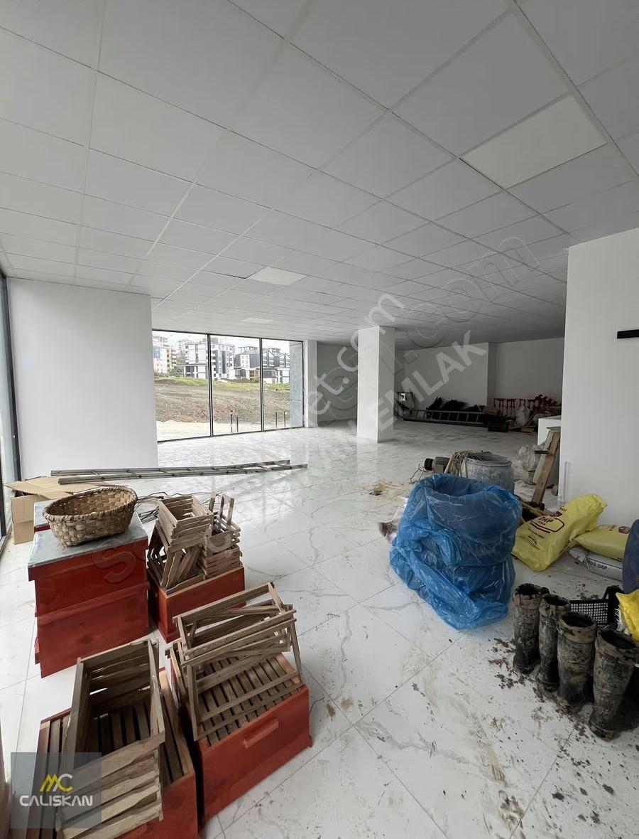 Güneşli Mah. Kiralık Geniş Ve Bodrumlu 200 M2 Dükkan - Görsel 19