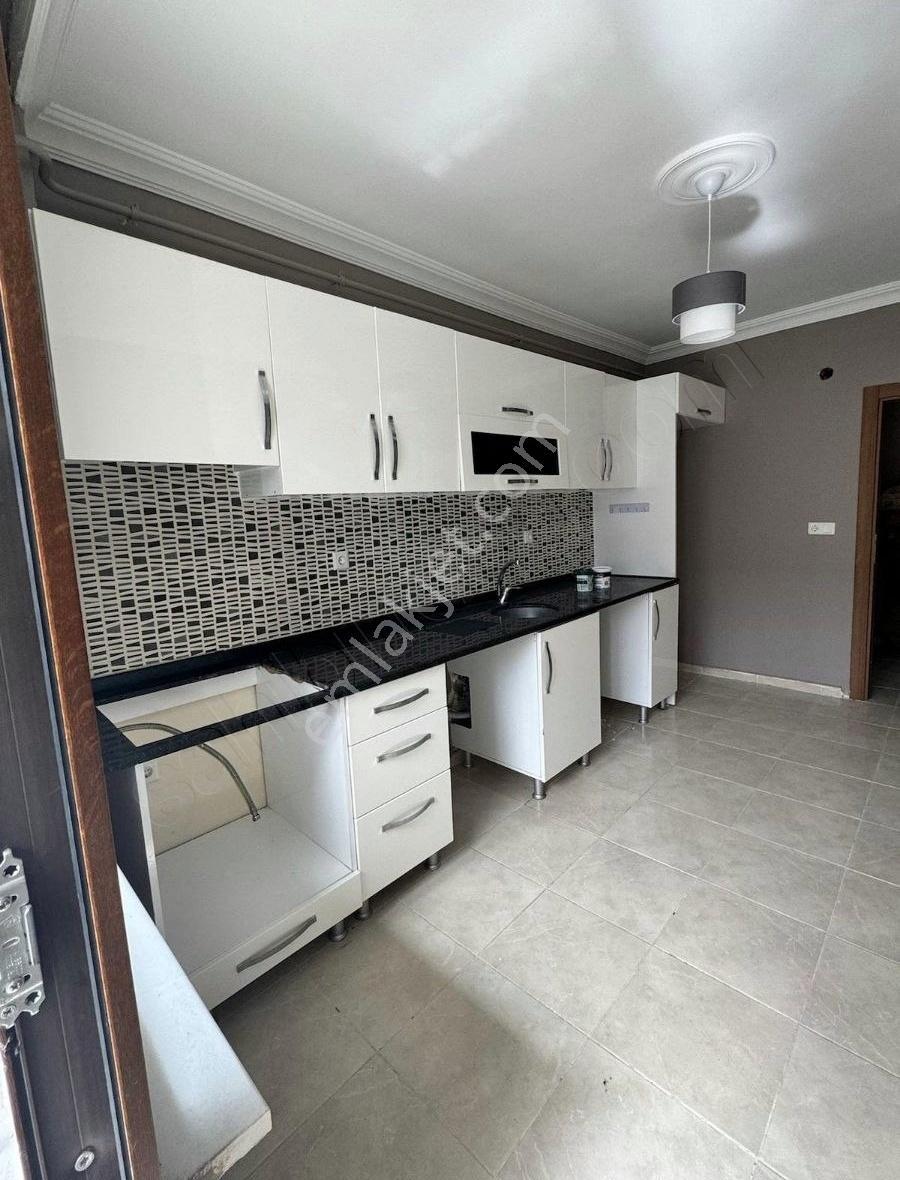Pınar Mahallesi'nde Kiralık 3+1 Daire - 120m² - Yüksek Giriş