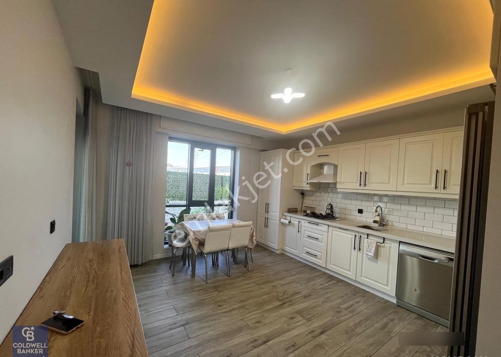 Karetepe De Merkezi Lokasyonda Müstakil Villa - Görsel 18