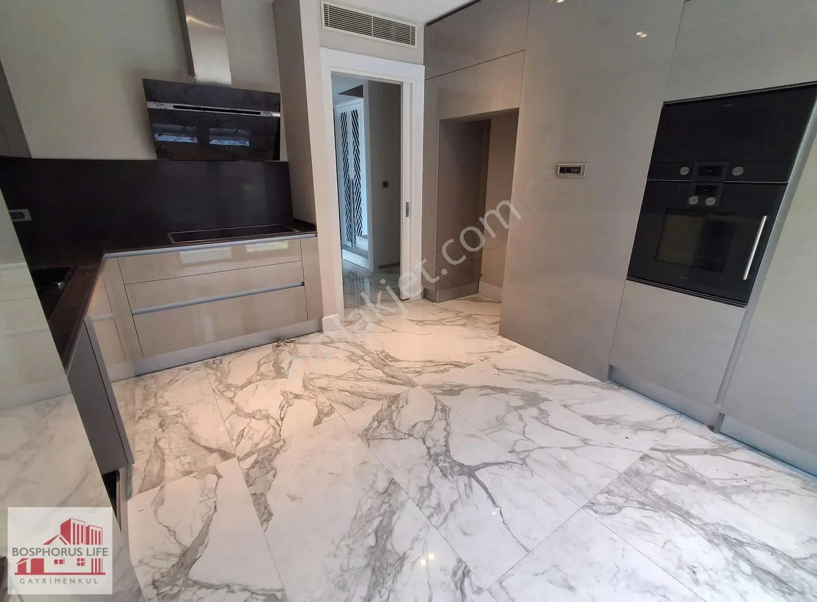 Tarabya'da Yeni Sitede Boğaz Manzaralı Satılık Dubleks - Görsel 16
