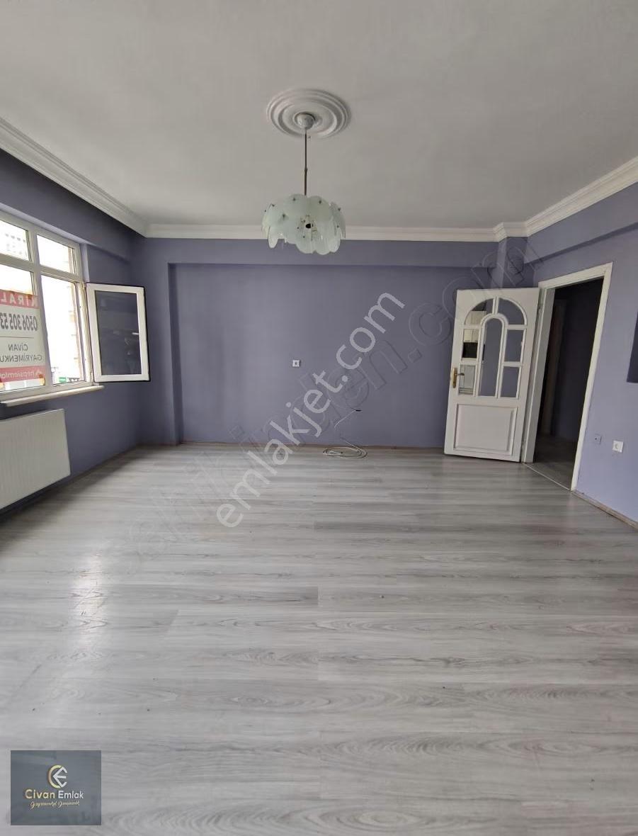 Civandan İlkadım Merkez Modern Pazarda Asansörlü - Görsel 3