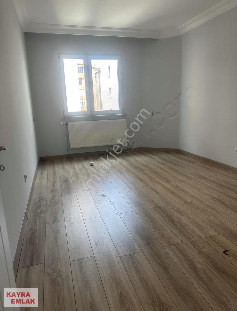 Muhittin Mahallesinde Ara Kat İçi Yapılı Daire - Görsel 35