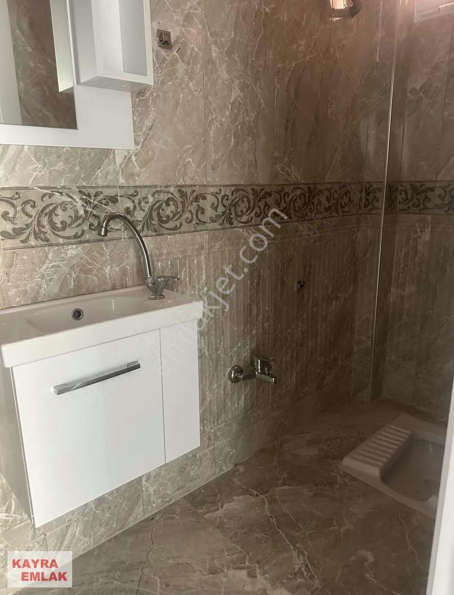 Muhittin Mahallesinde Ara Kat İçi Yapılı Daire - Görsel 26