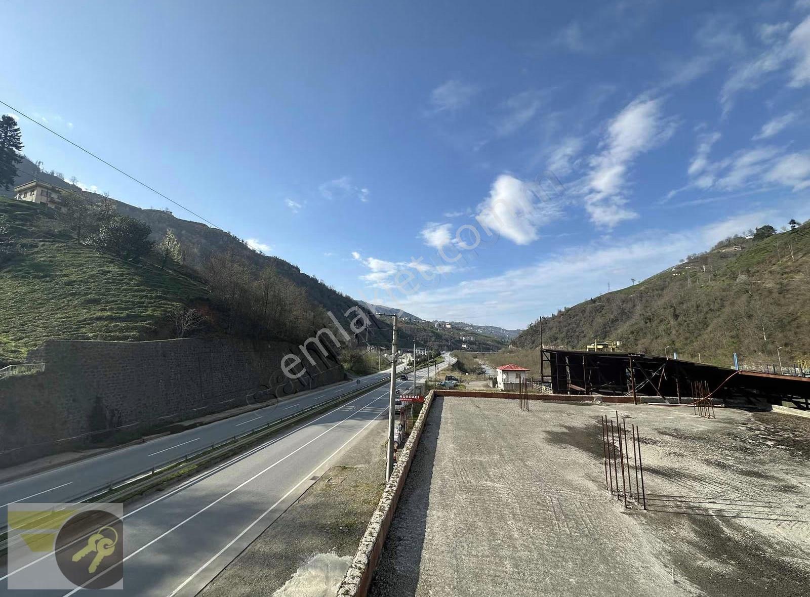 Bölgede Tek Göl Kenarı Uzungöl Yola Cephe 950m2 Kullanım Alanı - Görsel 10