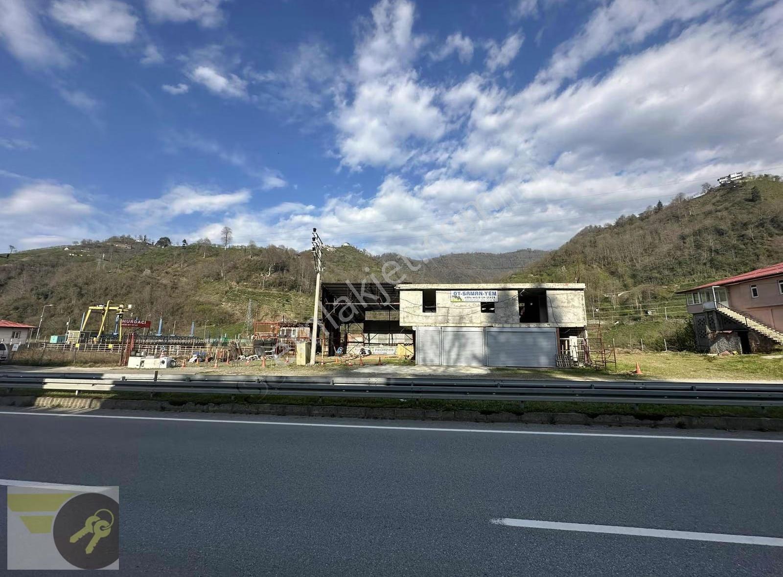 Bölgede Tek Göl Kenarı Uzungöl Yola Cephe 950m2 Kullanım Alanı - Görsel 29