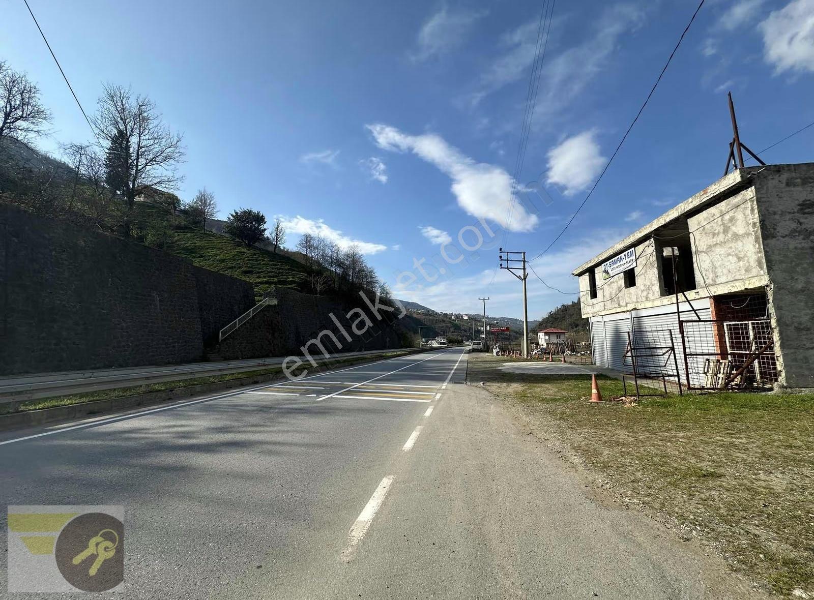 Bölgede Tek Göl Kenarı Uzungöl Yola Cephe 950m2 Kullanım Alanı - Görsel 24