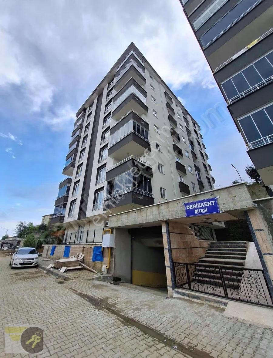 İlçe Merkezi 155m2 3+1 9.kat Satılık Daire
