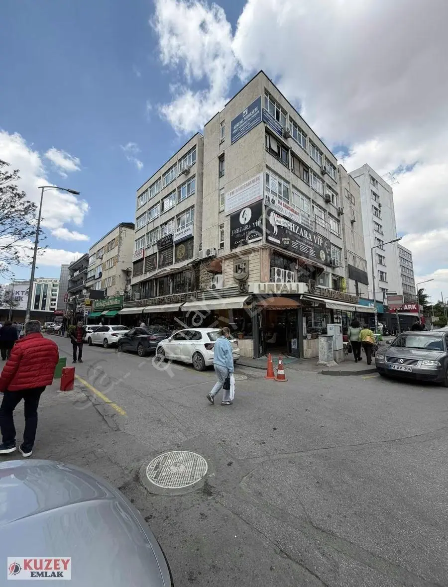 Kuzey Emlaktan Kızılay Sakarya Bayındır 1 De 150 M2 Daire