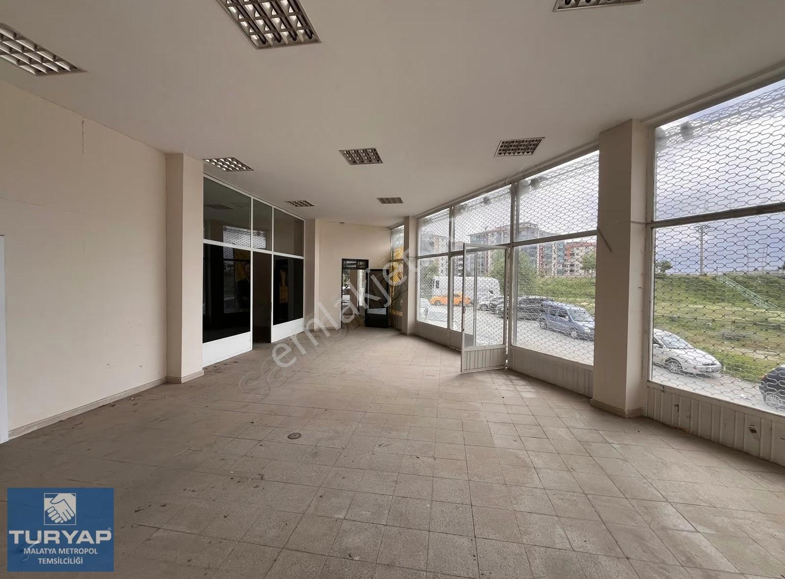Turyap Metropolden Yeşiltepe Yoluna Cepheli Satılık Dükkan - Görsel 17