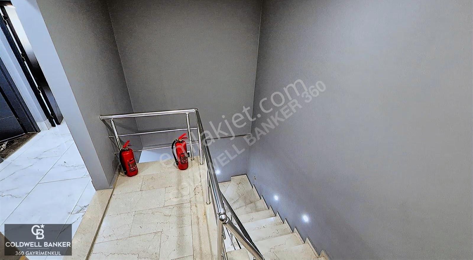 Karabağlar Bld. Dibinde 193m2 Prestijli 2 Katlı Kiralık Ofis - Görsel 22