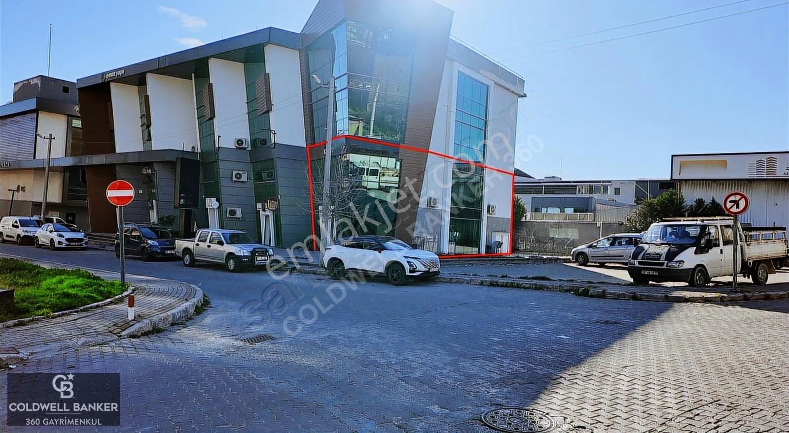 Karabağlar Bld. Dibinde 193m2 Prestijli 2 Katlı Kiralık Ofis - Görsel 4