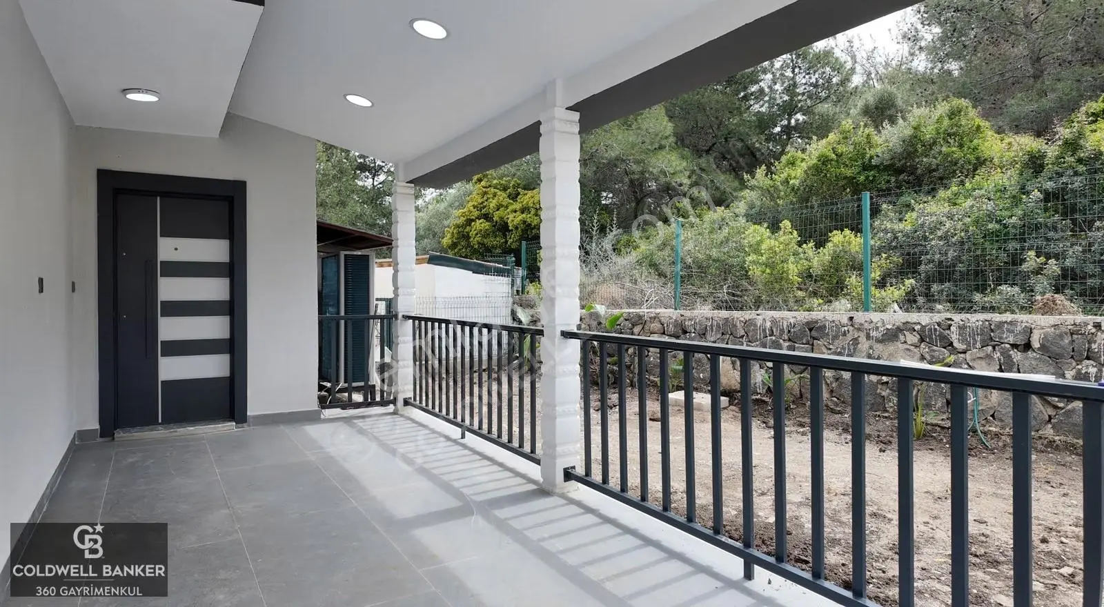 Çeşme/germiyan Satılık Yenilenmiş Havuzlu 4+2 Villa - Görsel 6