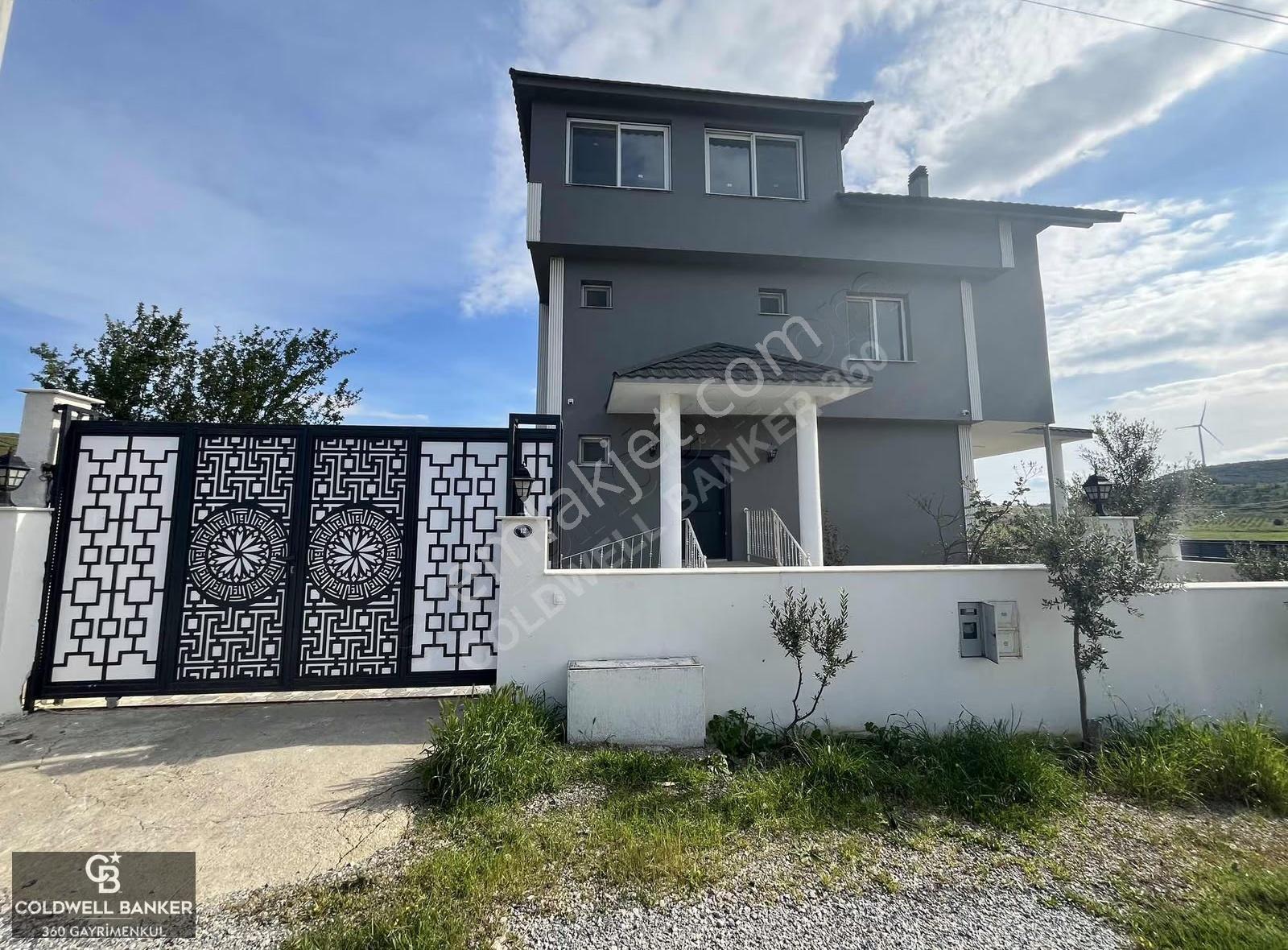 Seferihisar Düzce'de 451m² Arsa İçinde 5+1 Triplex Villa - Görsel 4