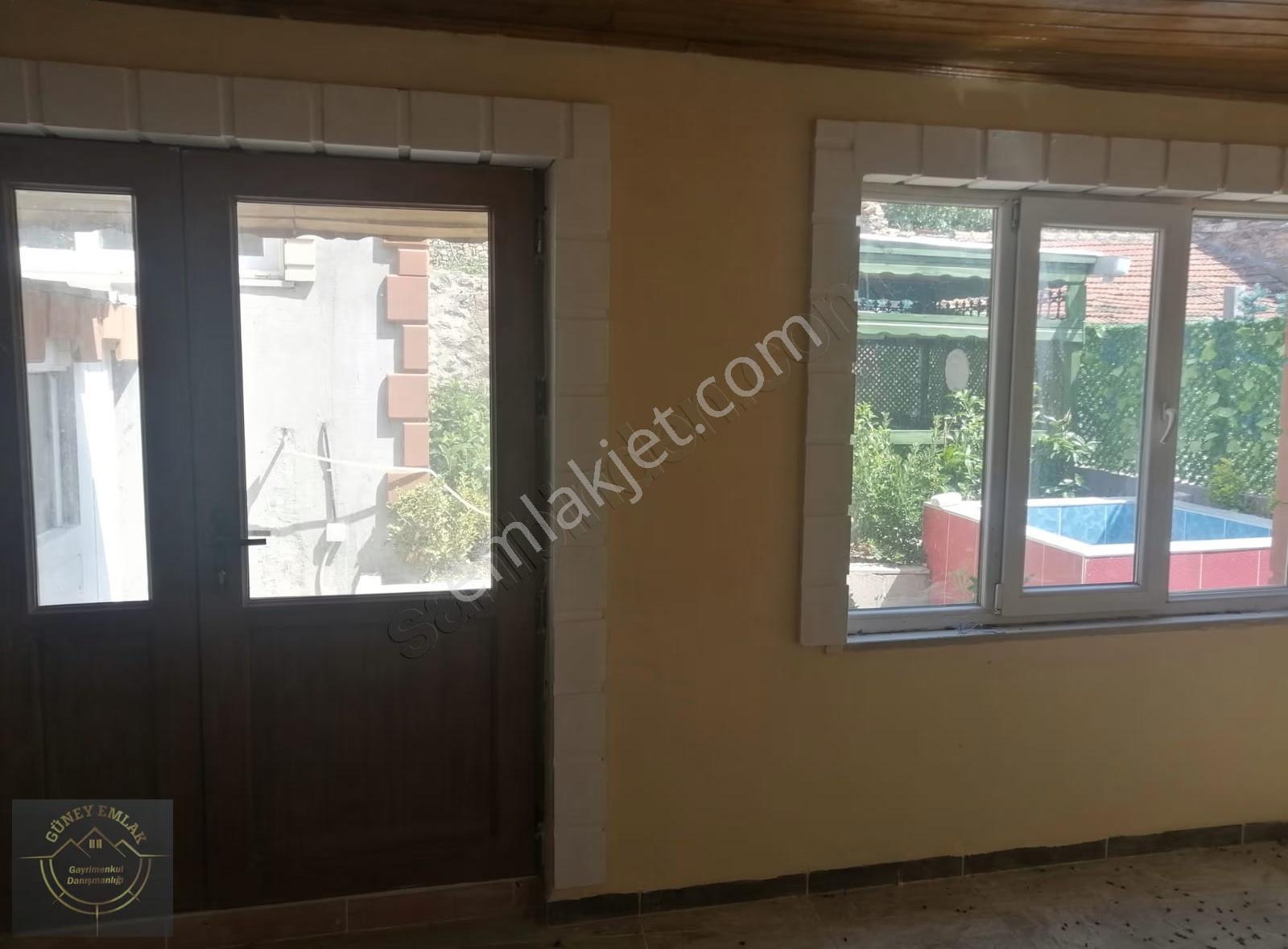 Ezine Yaylacık Köyünde Satılık Müstakil Ev - Görsel 9