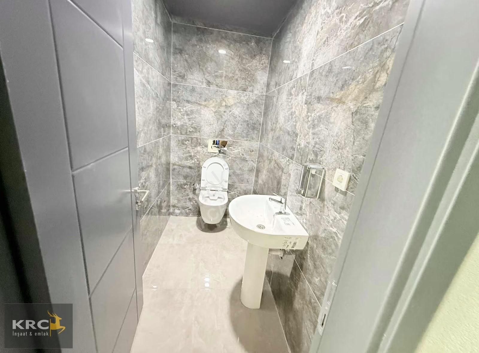 Başakşehir İkitelli Som Tiç Merkezi 2 Satılık 4 Katlı 530 M2 - Görsel 33
