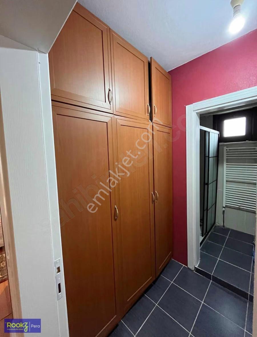 Serdivan Avm Karşısı Satılık 5+1 Triplex - Görsel 13