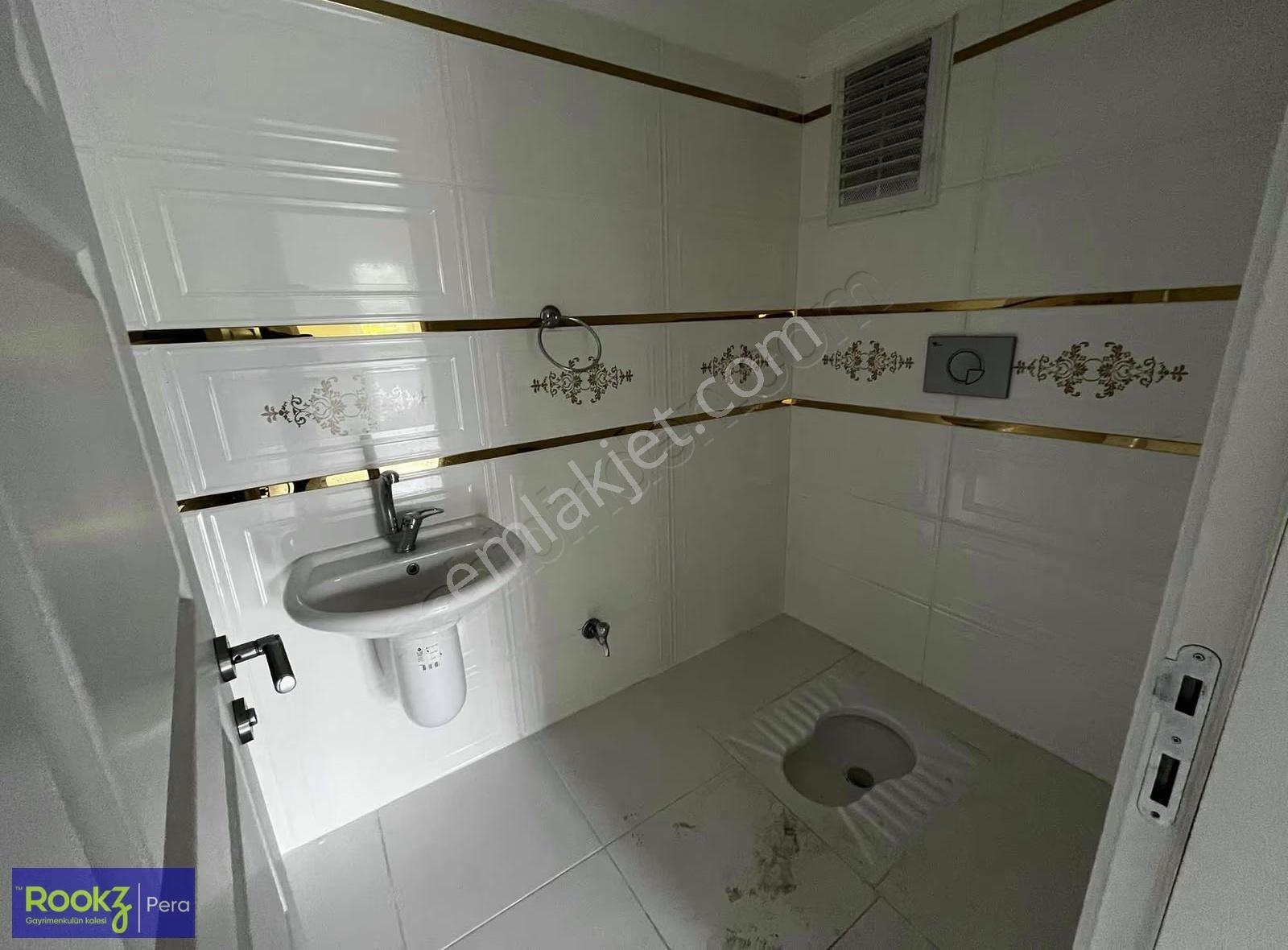 Erenler Merkezde Site İçi 3+1 Geniş Daire - Görsel 6
