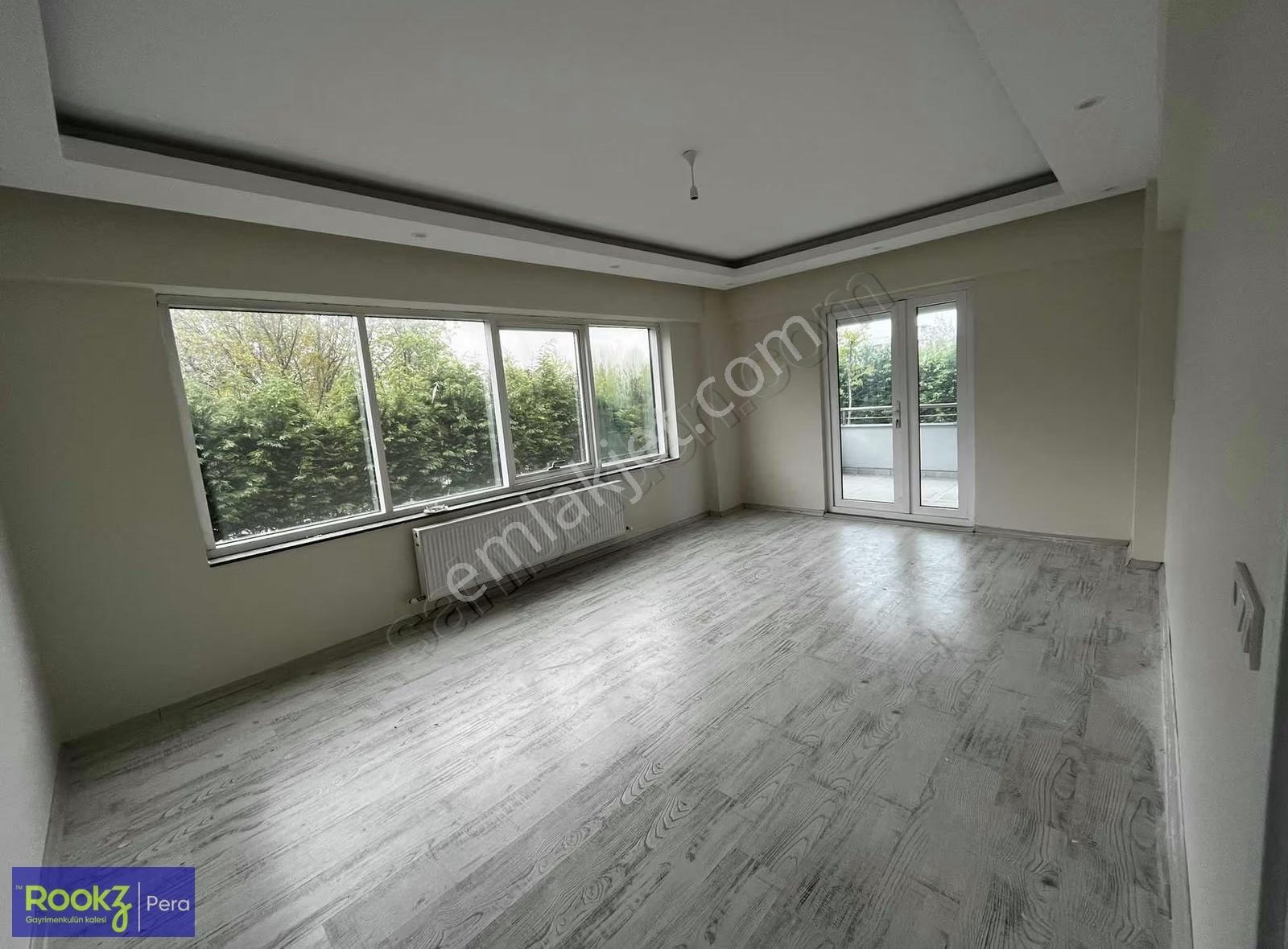 Erenler Merkezde Site İçi 3+1 Geniş Daire - Görsel 15